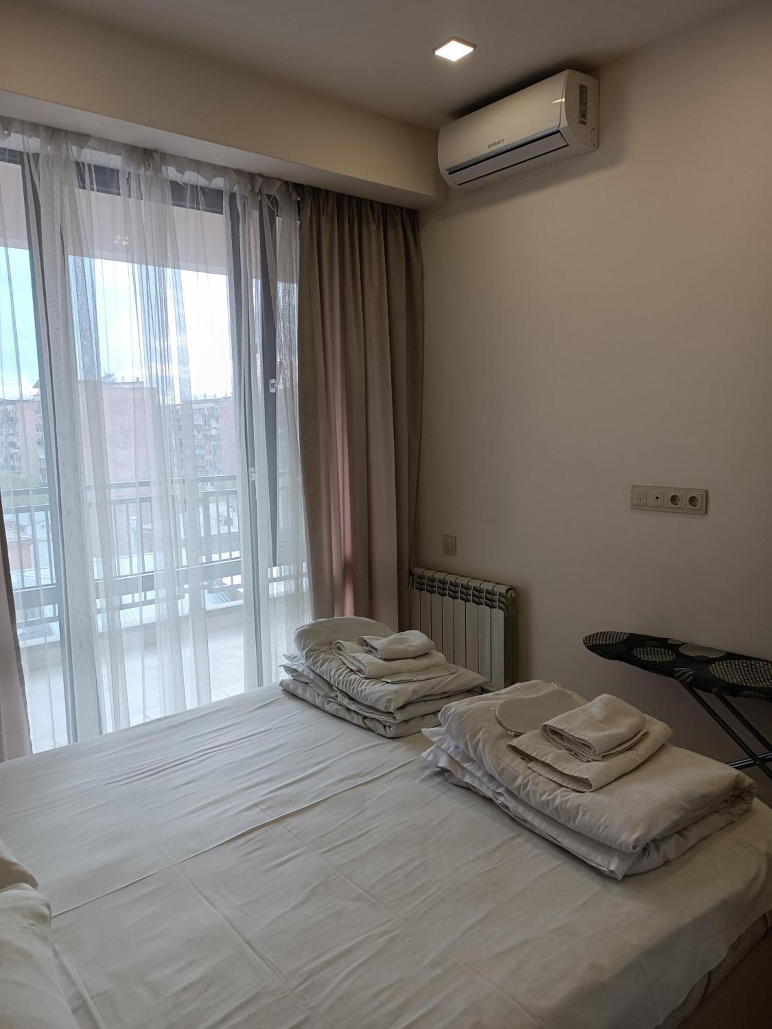 Rent Inn Yerevan On Koghbaci Street ภายนอก รูปภาพ
