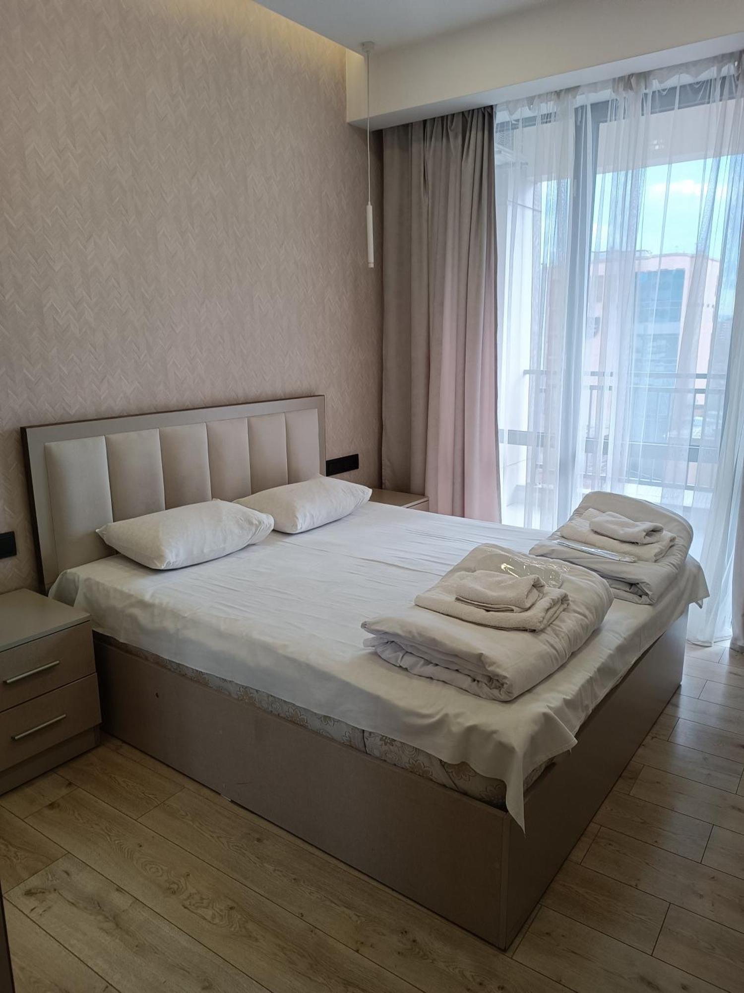 Rent Inn Yerevan On Koghbaci Street ภายนอก รูปภาพ